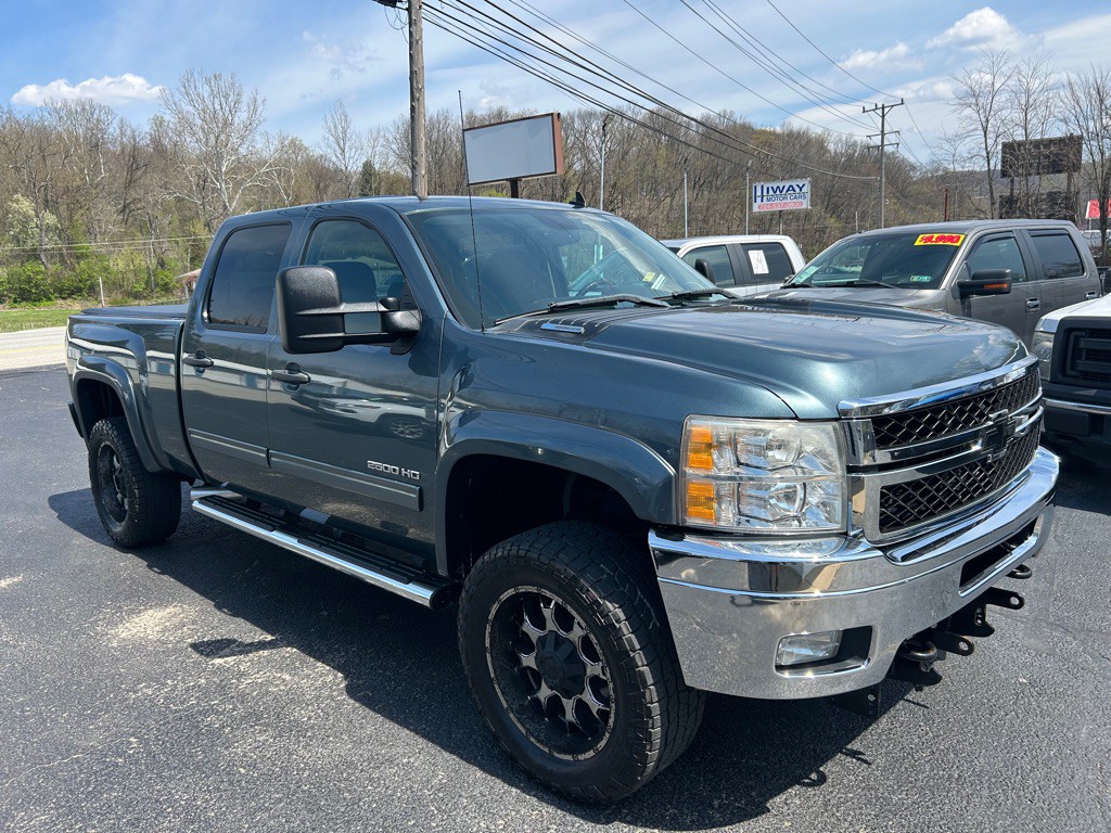 2011 Chevrolet Silverado 1500 Image 2