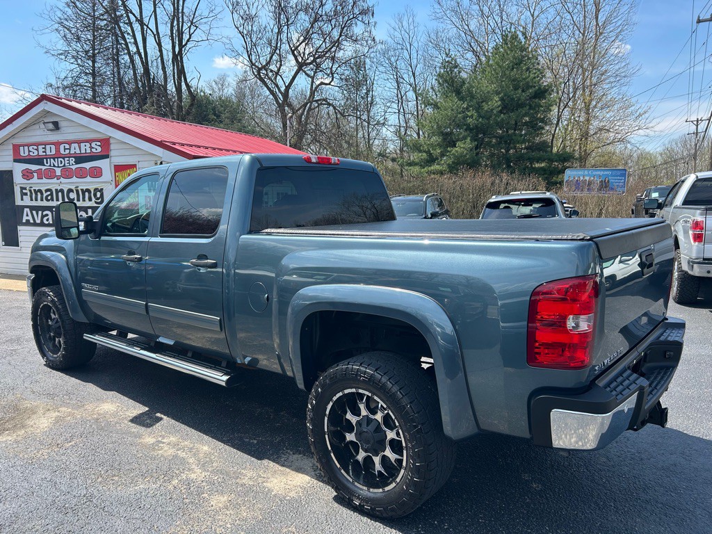 2011 Chevrolet Silverado 1500 Image 3