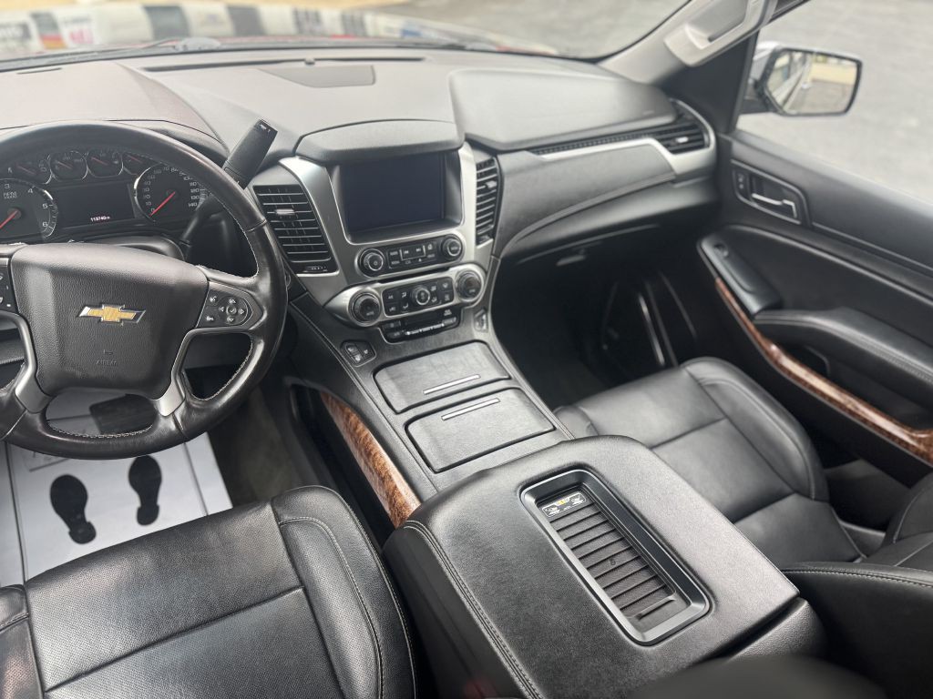 2015 Chevrolet Suburban Image 11