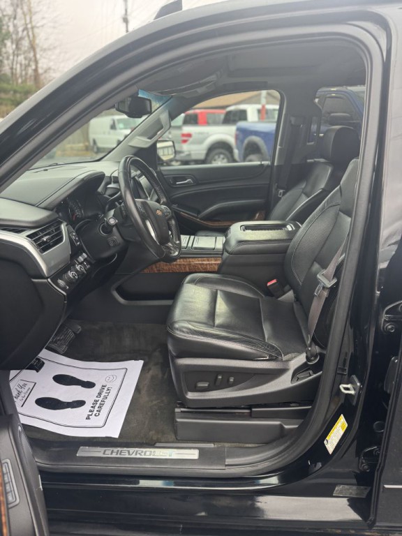 2015 Chevrolet Suburban Image 13