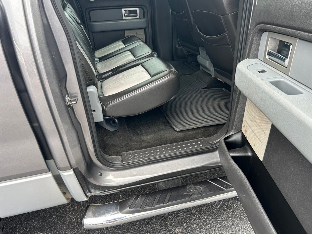 2011 Ford F-150 Image 12