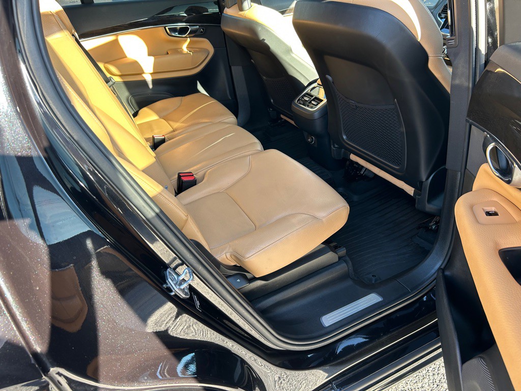 2018 Volvo XC90 Image 11