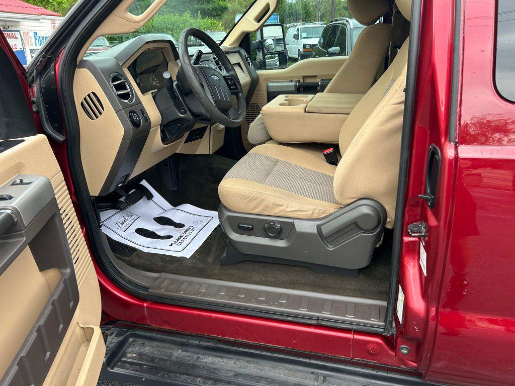 2015 Ford F-250 Image 12