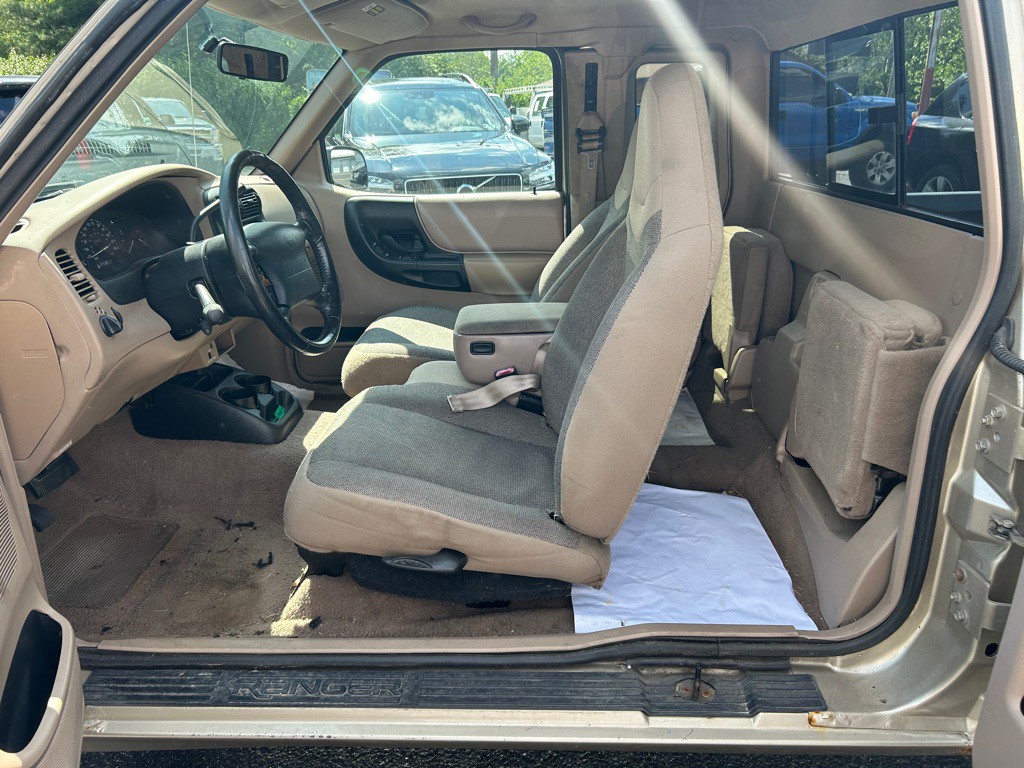 2000 Ford Ranger Image 10