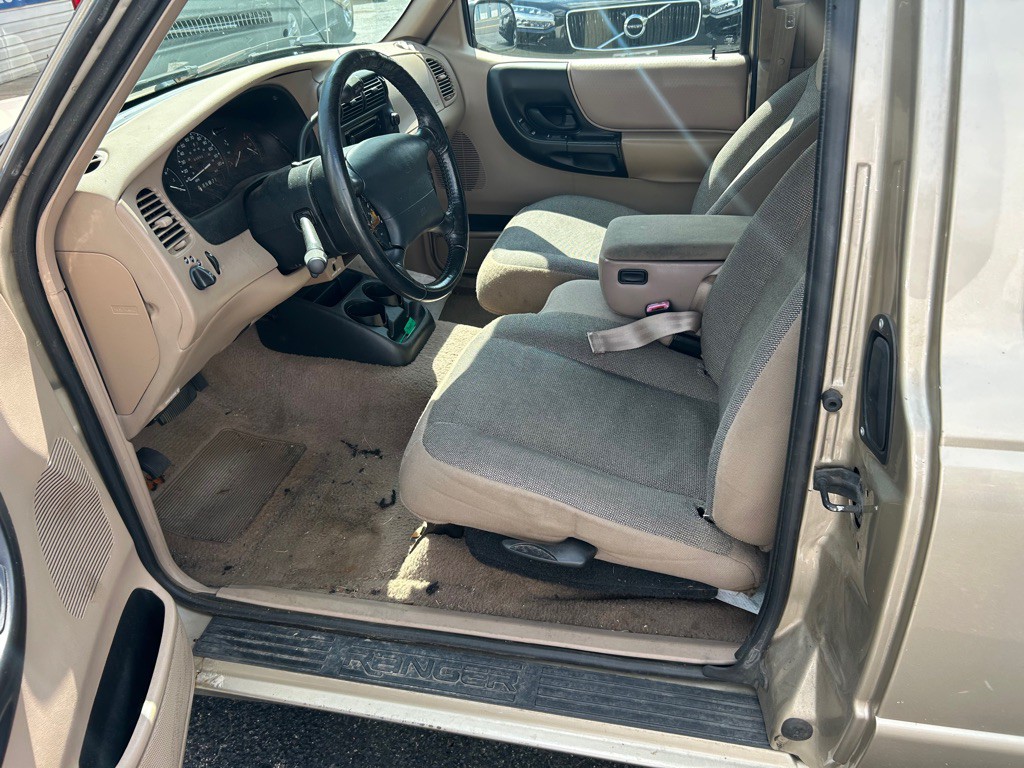 2000 Ford Ranger Image 11