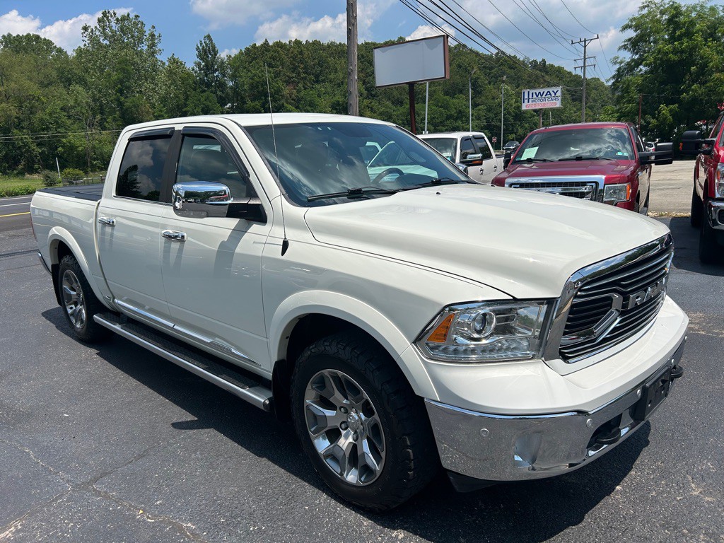 2017 RAM 1500 Image 3