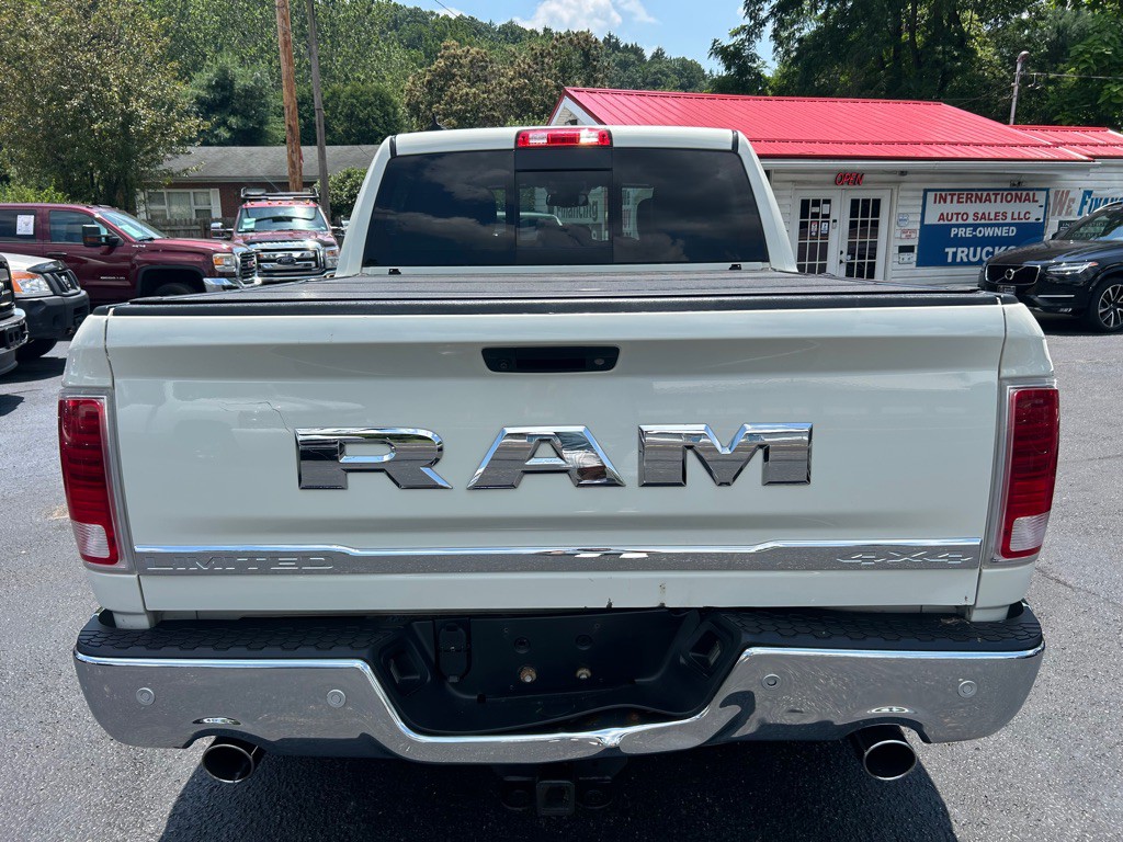 2017 RAM 1500 Image 6