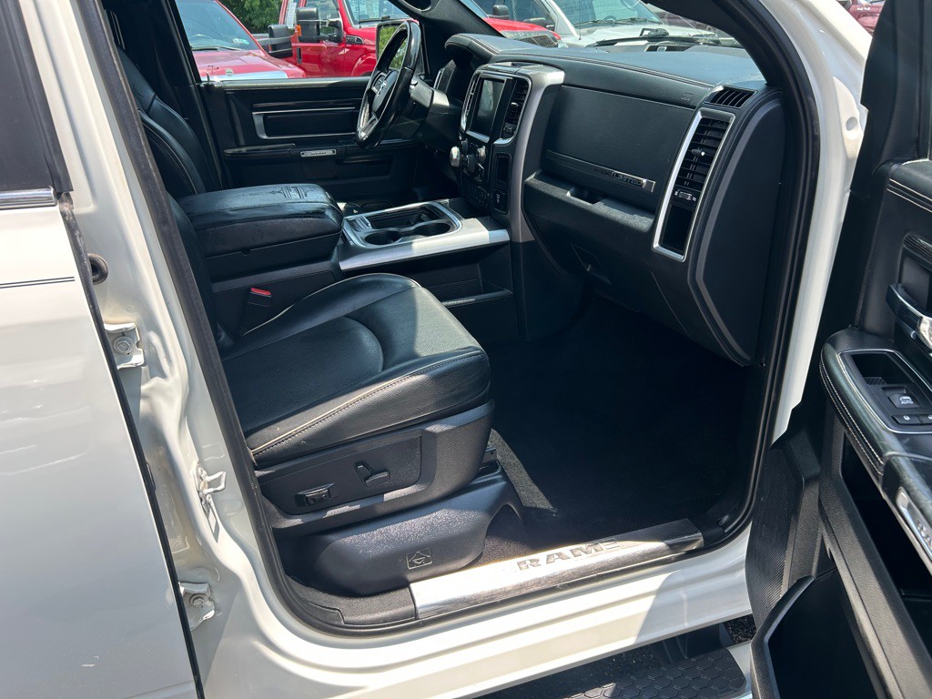 2017 RAM 1500 Image 13