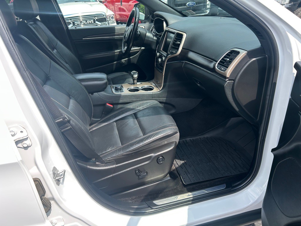 2015 Jeep Grand Cherokee Image 13