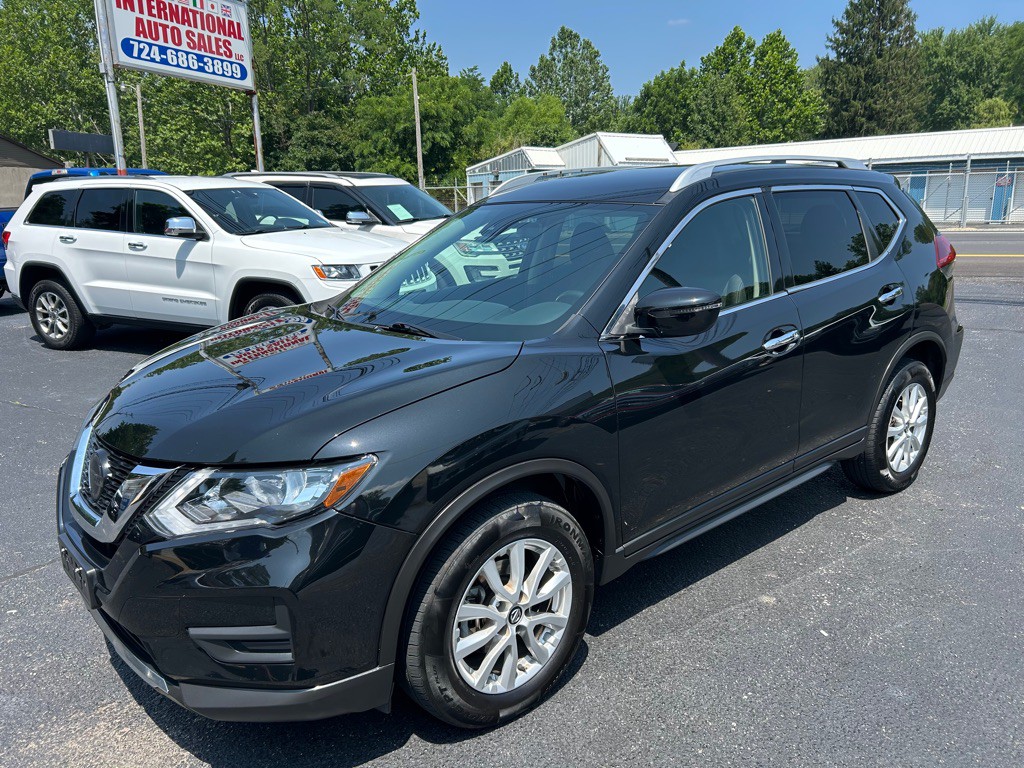2020 Nissan Rogue Image 1