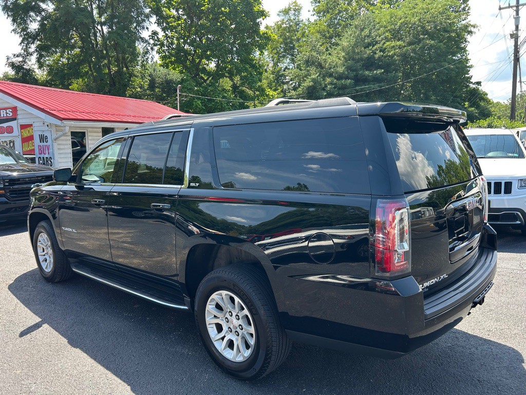 2017 GMC Yukon Image 10