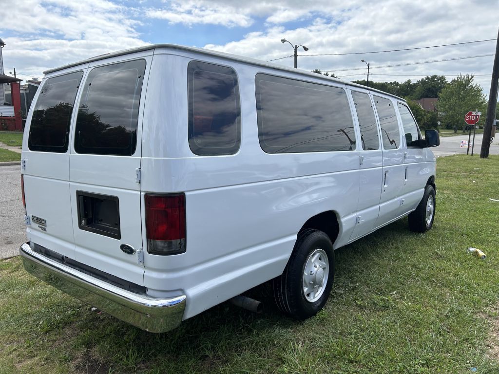 2007 Ford Econoline Image 4