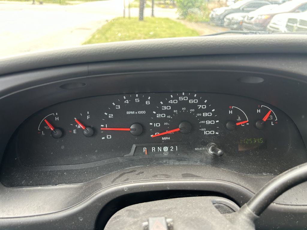 2007 Ford Econoline Image 18