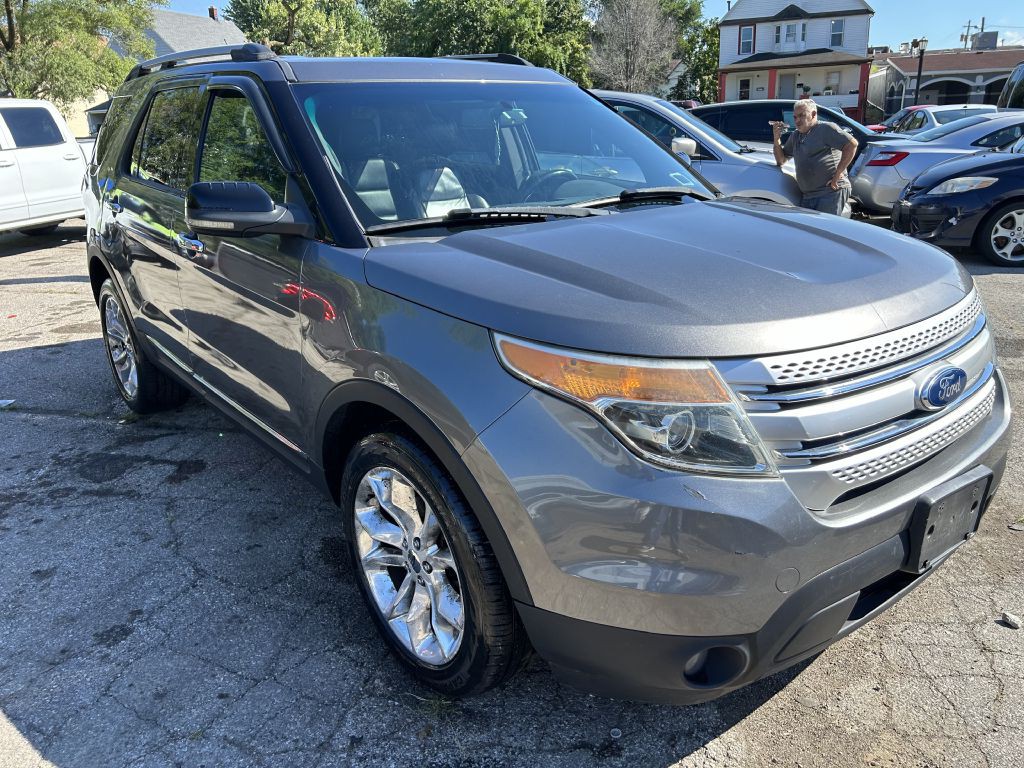 2011 Ford Explorer Image 2