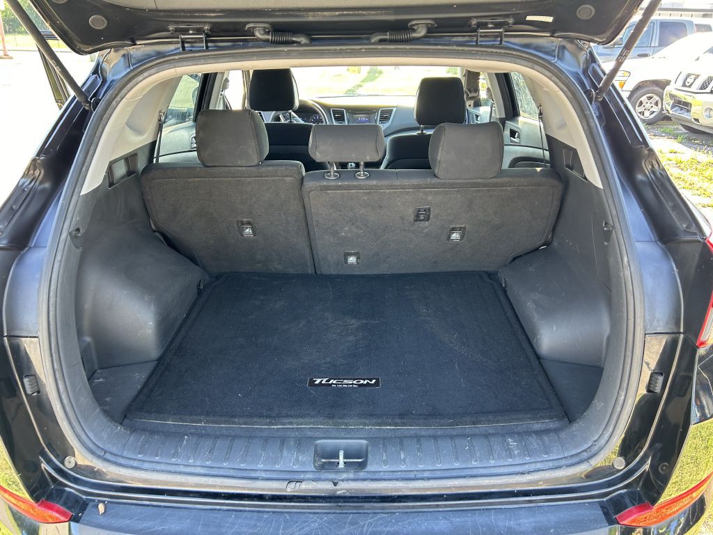 2016 Hyundai Tucson Image 11