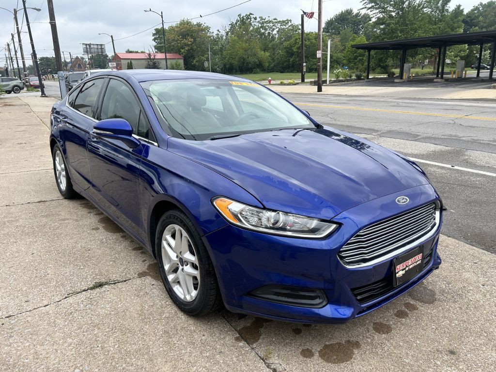 2016 Ford Fusion Image 2