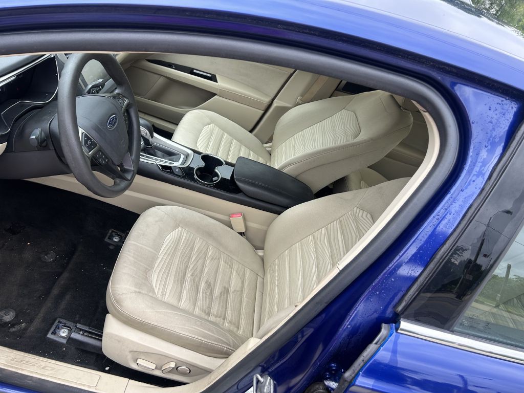 2016 Ford Fusion Image 10