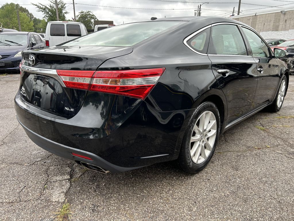 2013 Toyota Avalon Image 4