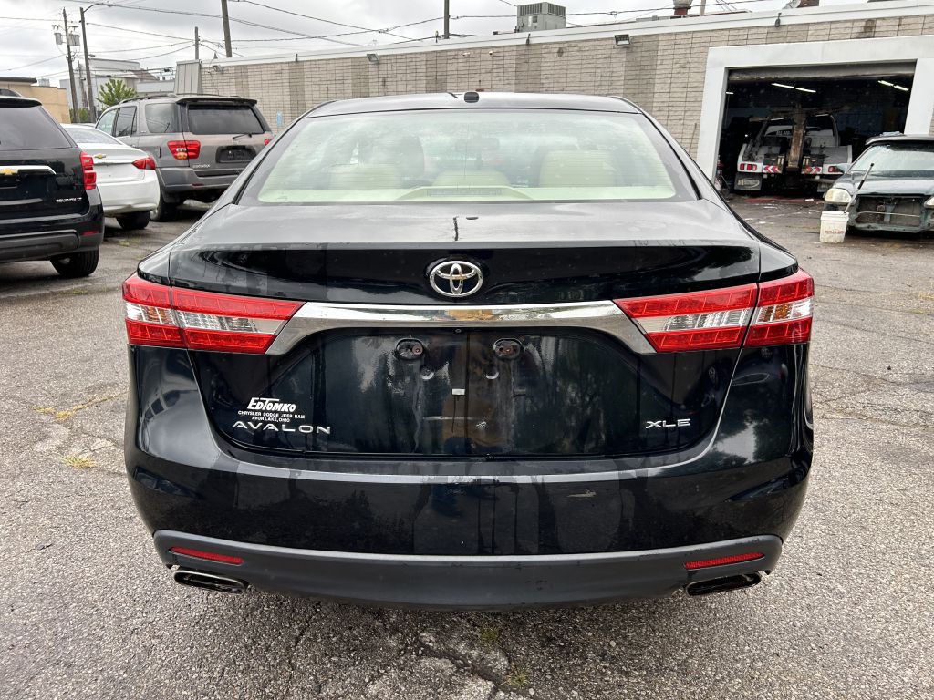 2013 Toyota Avalon Image 6