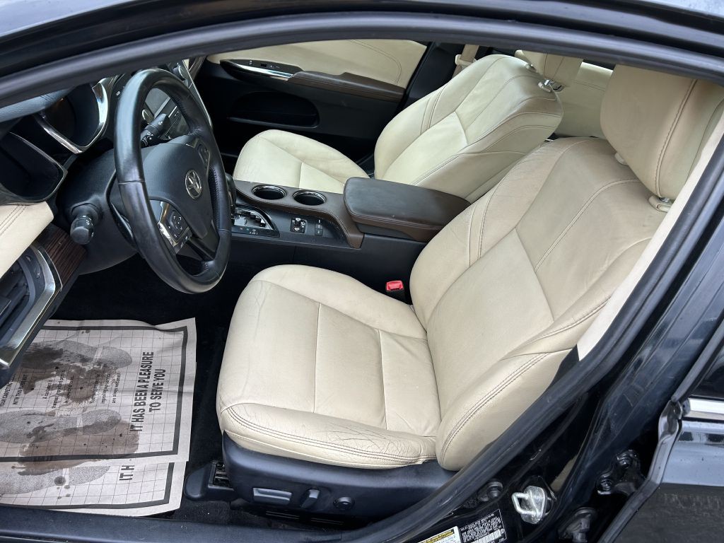 2013 Toyota Avalon Image 11