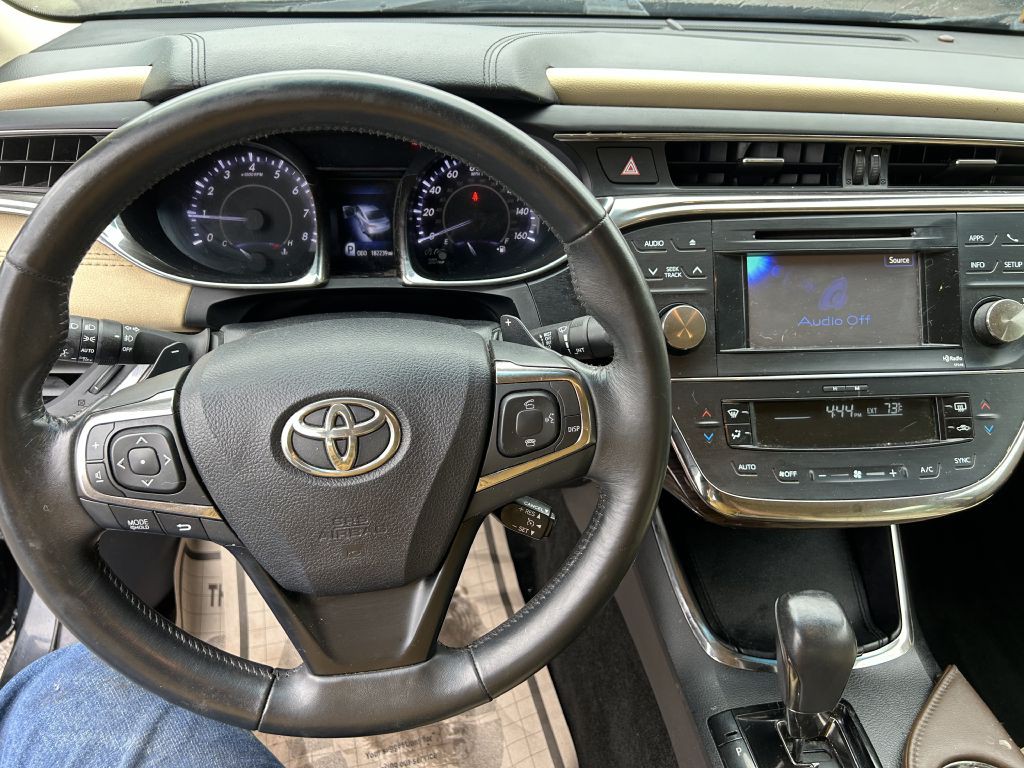 2013 Toyota Avalon Image 15