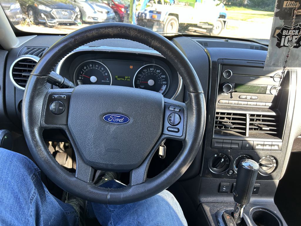 2010 Ford Explorer Image 15