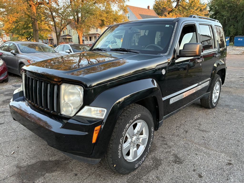 2012 Jeep Liberty Image 1