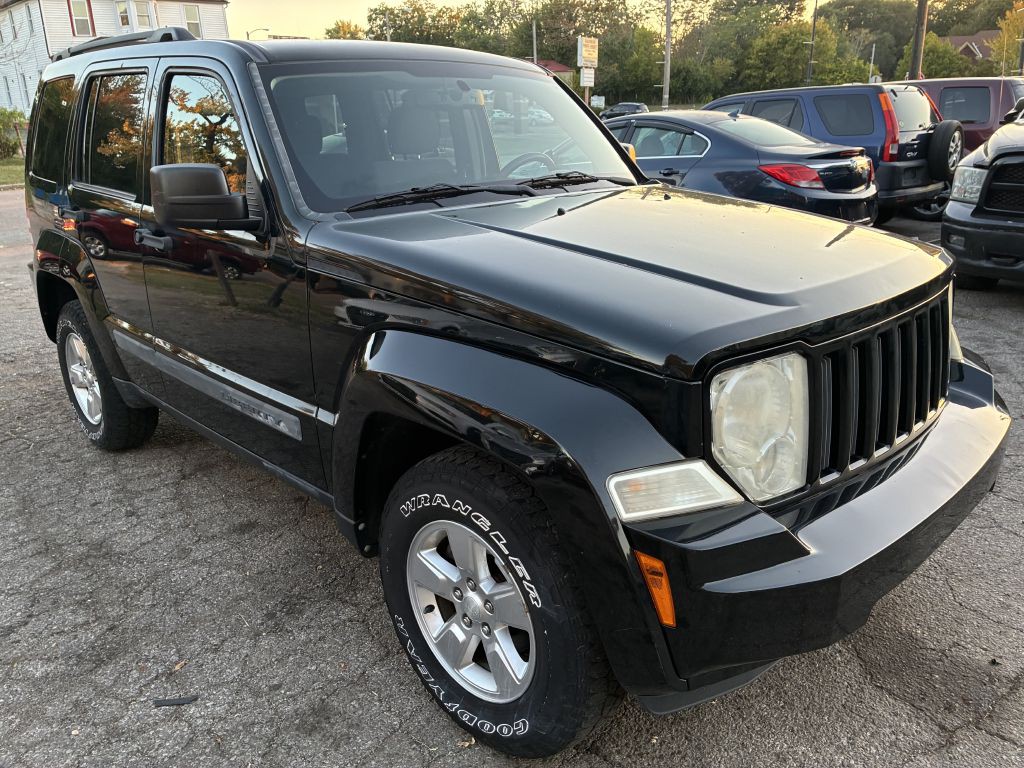 2012 Jeep Liberty Image 2