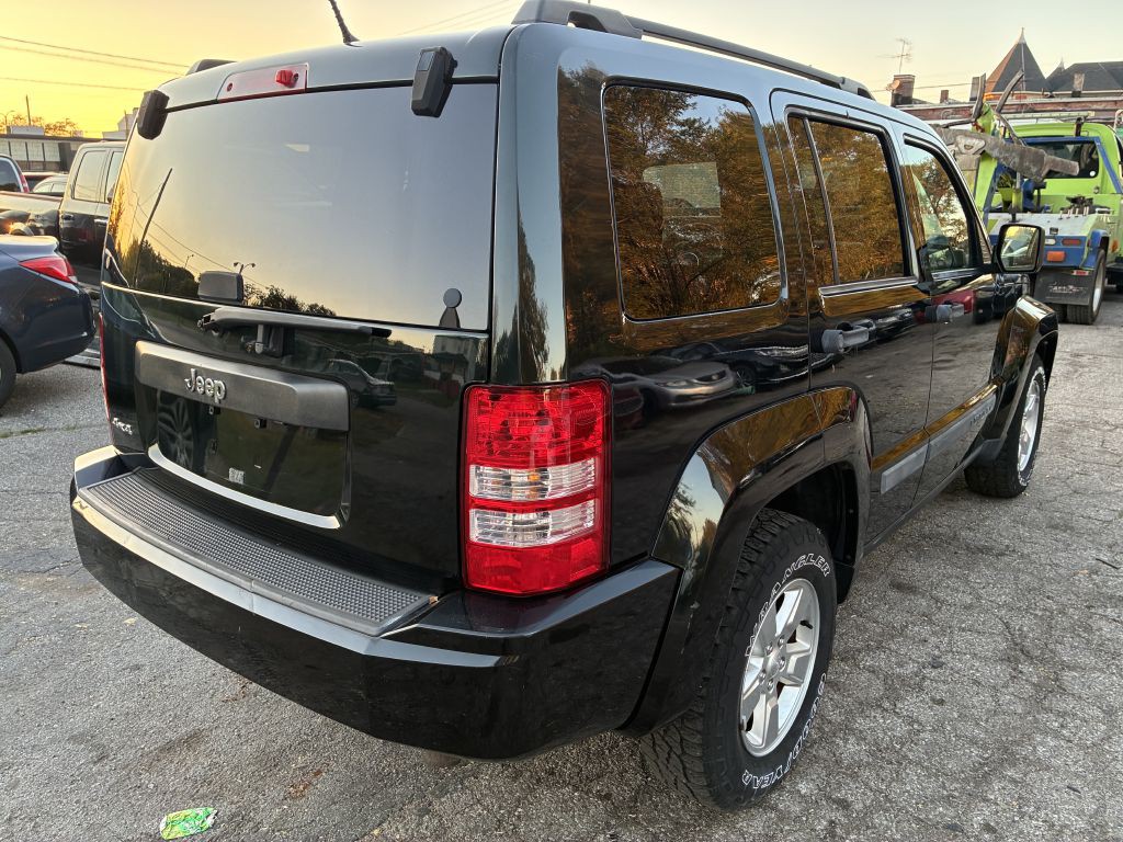 2012 Jeep Liberty Image 4