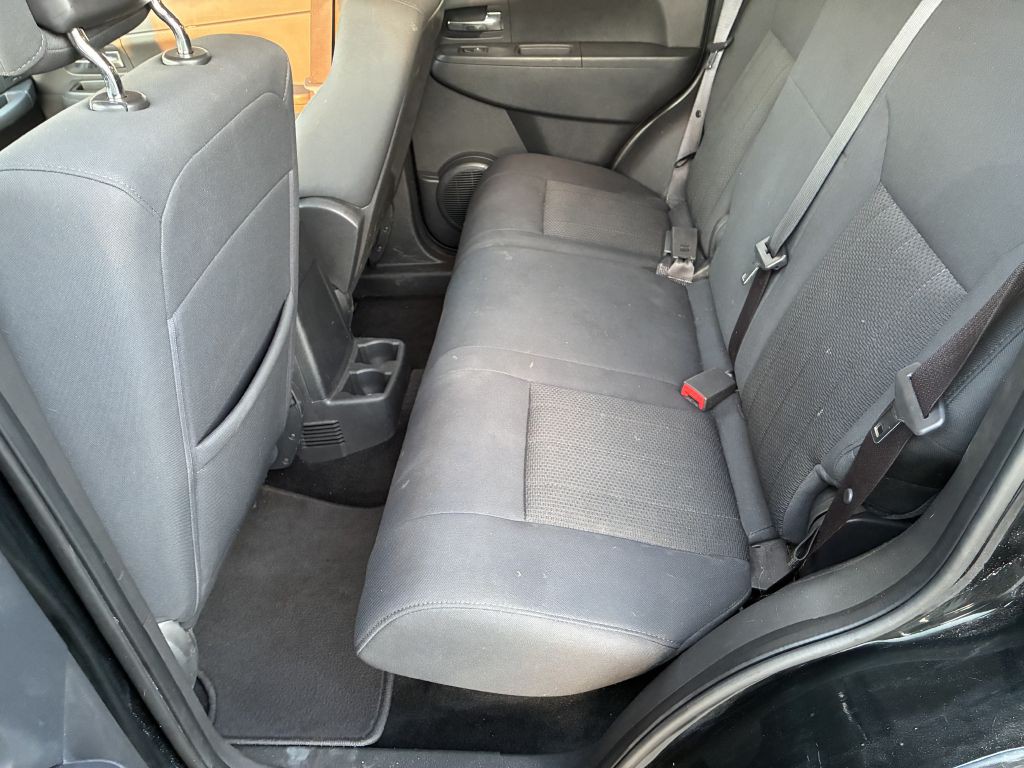 2012 Jeep Liberty Image 11