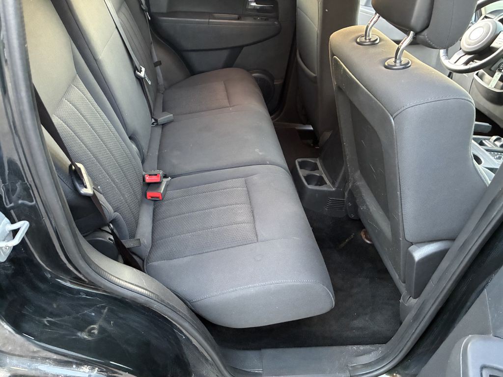 2012 Jeep Liberty Image 13