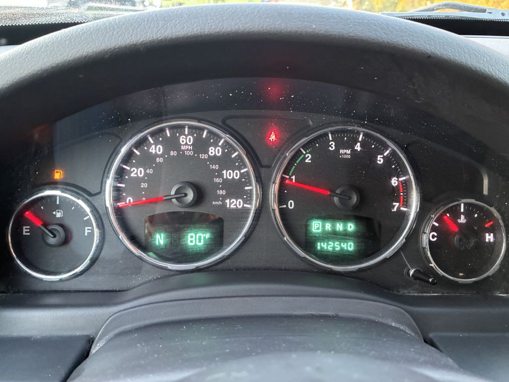 2012 Jeep Liberty Image 16
