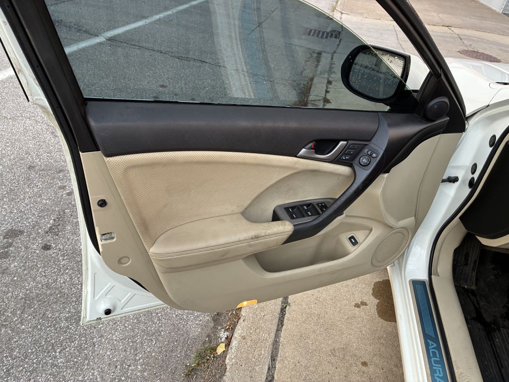 2010 Acura TSX Image 9