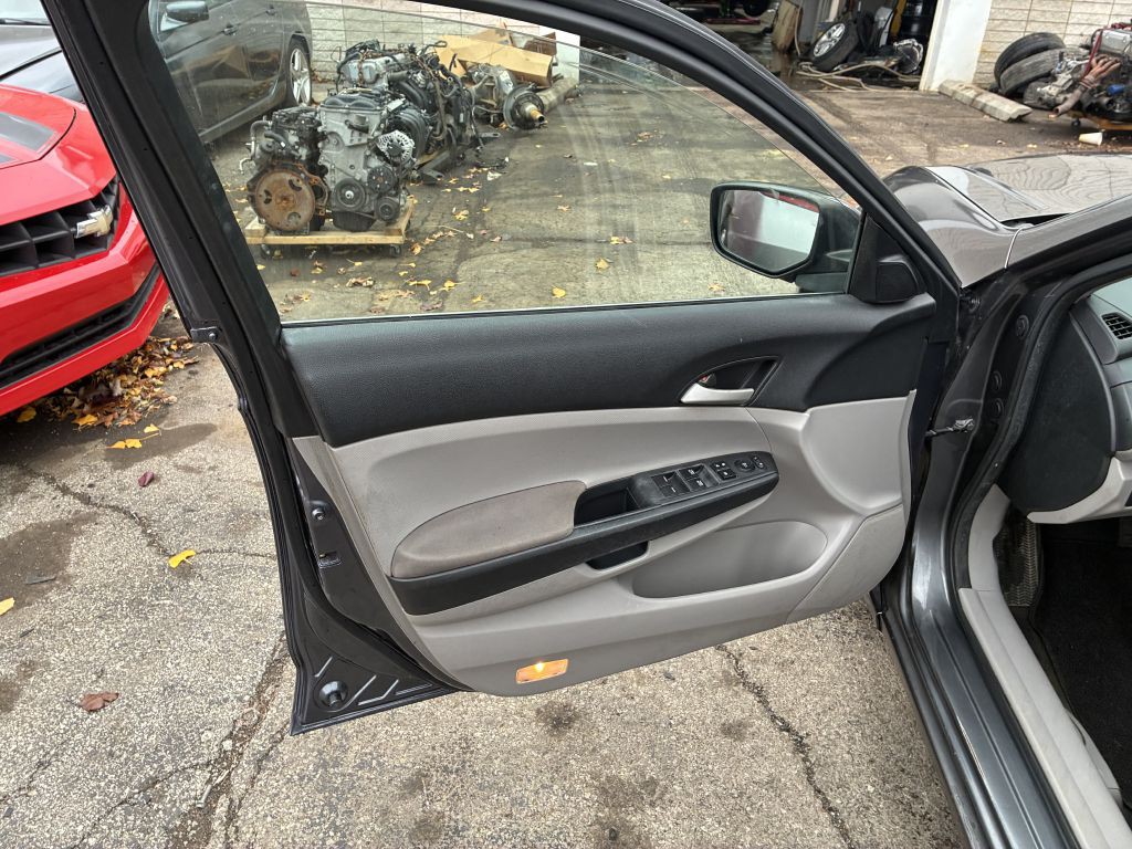 2012 Honda Accord Image 9