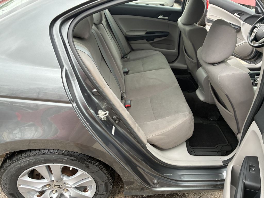 2012 Honda Accord Image 12