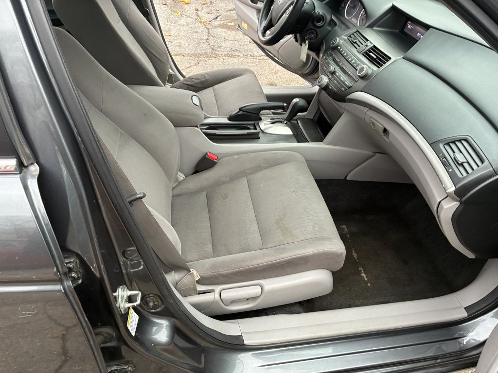 2012 Honda Accord Image 13