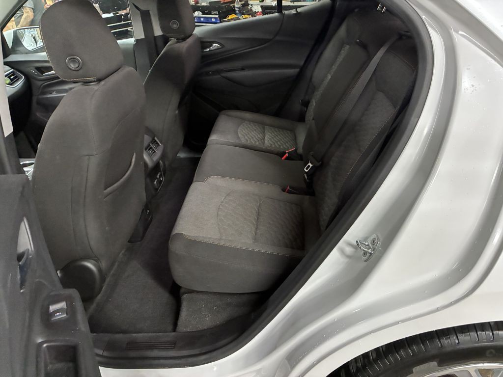 2018 Chevrolet Equinox Image 12