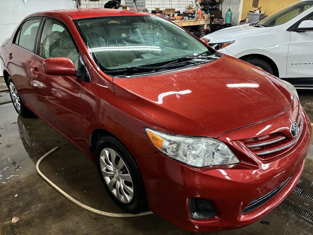 2013 Toyota Corolla Image 2