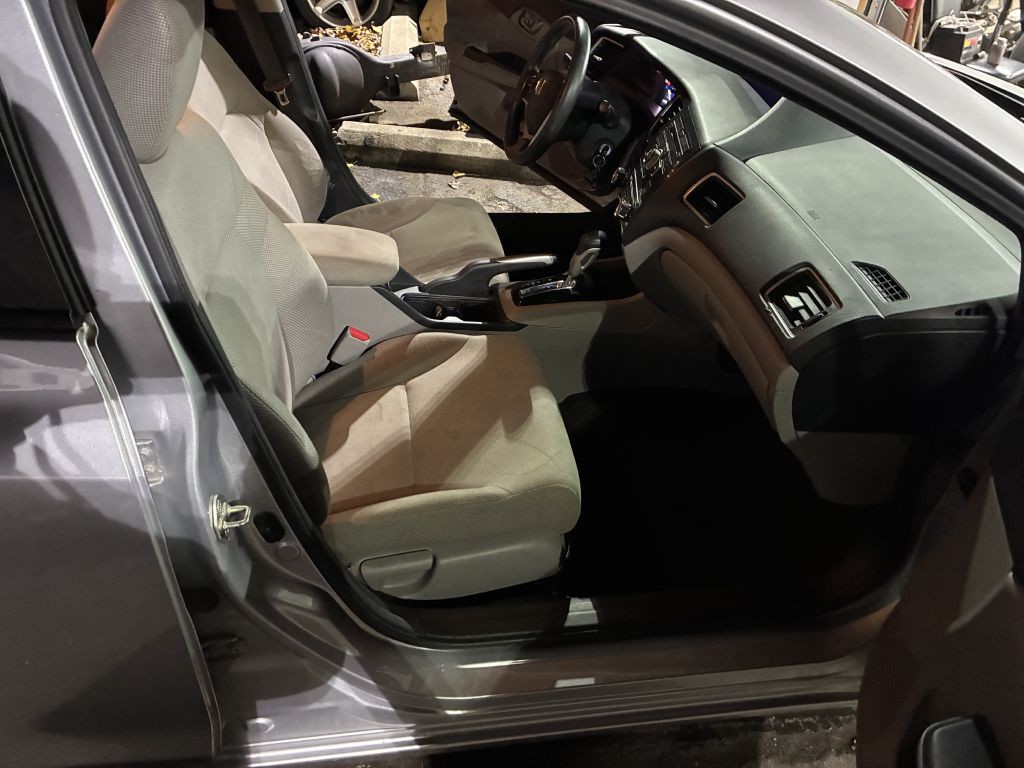 2013 Honda Civic Image 12