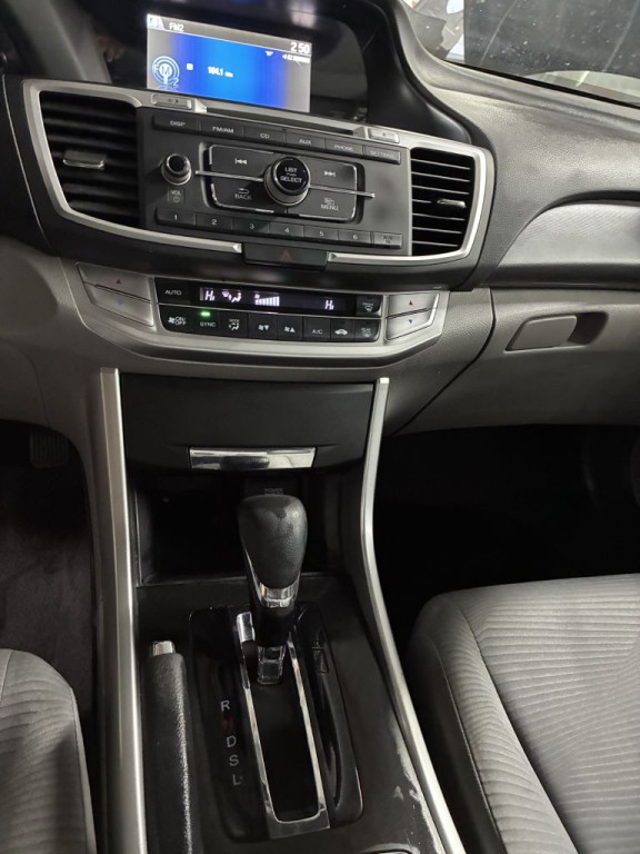 2014 Honda Accord Image 14
