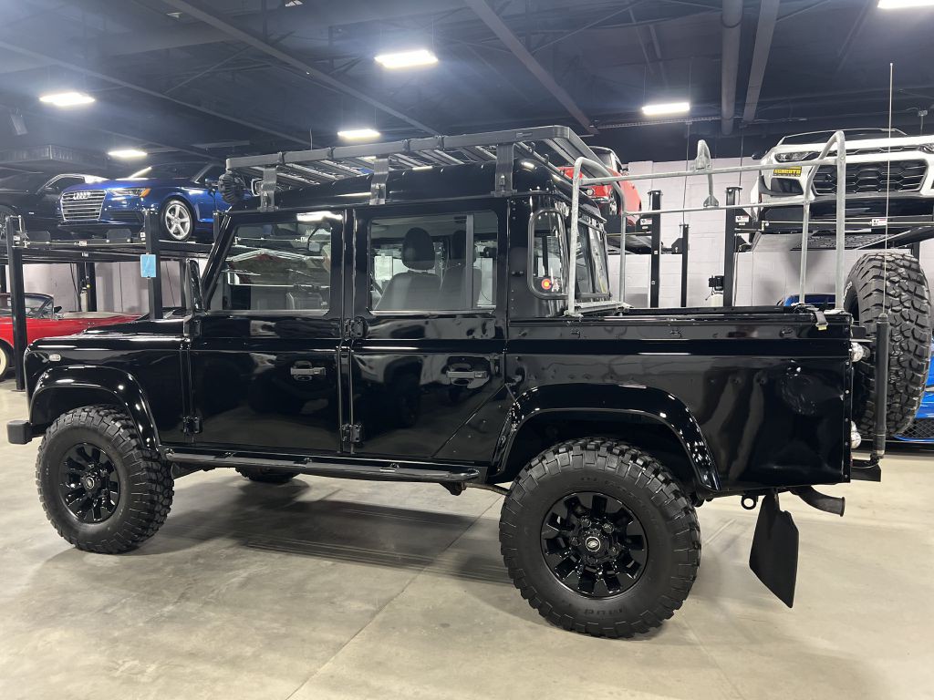 1987 Land Rover Defender Image 25