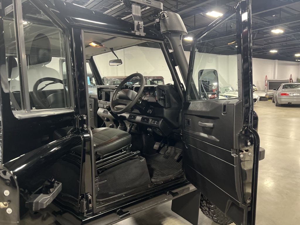 1987 Land Rover Defender Image 41