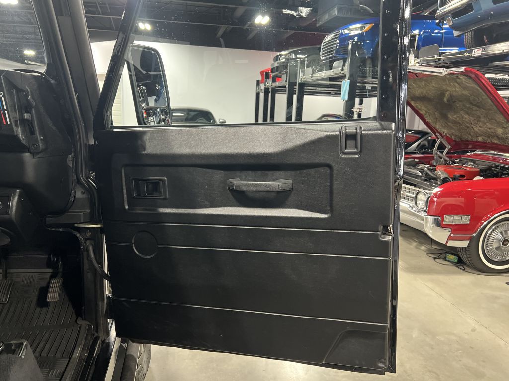 1987 Land Rover Defender Image 46