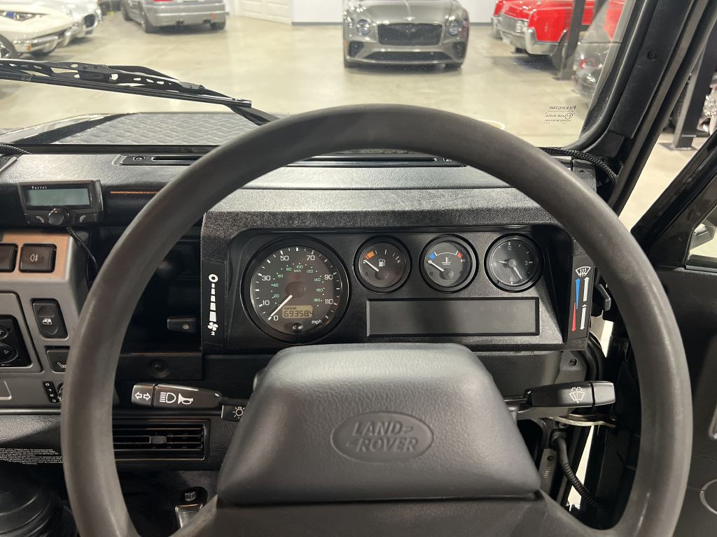 1987 Land Rover Defender Image 49