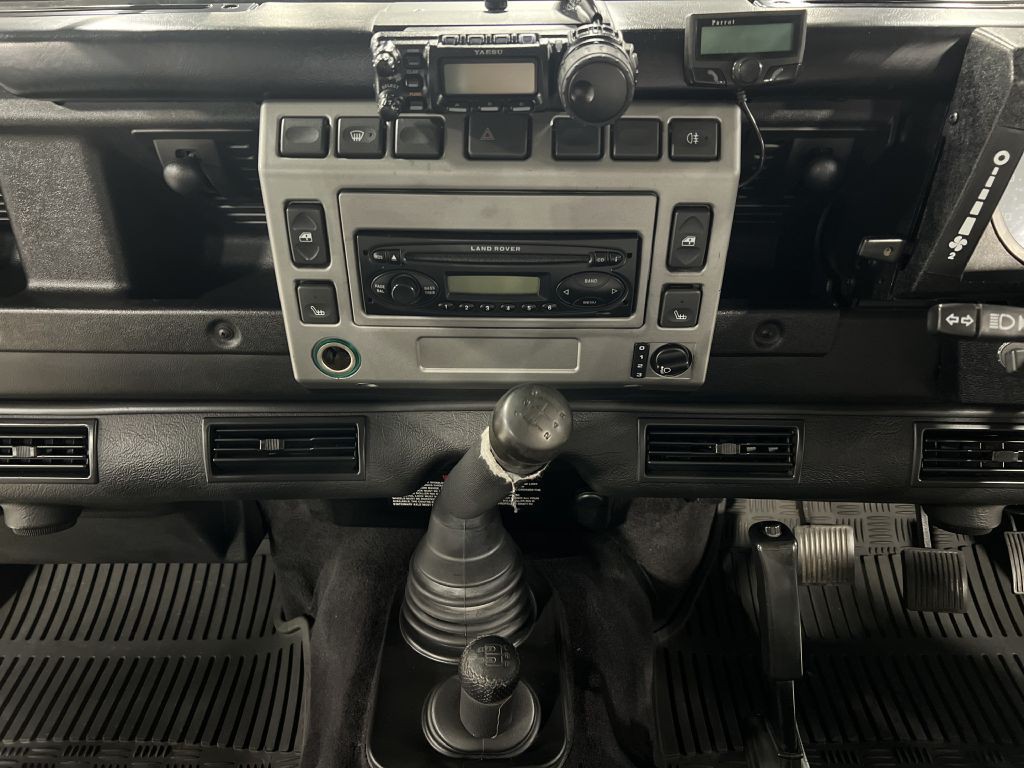 1987 Land Rover Defender Image 52