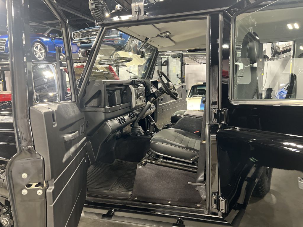 1987 Land Rover Defender Image 58