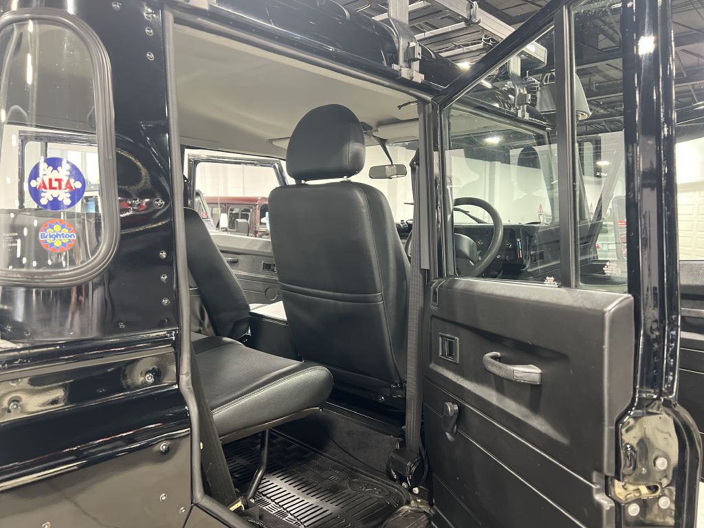 1987 Land Rover Defender Image 68