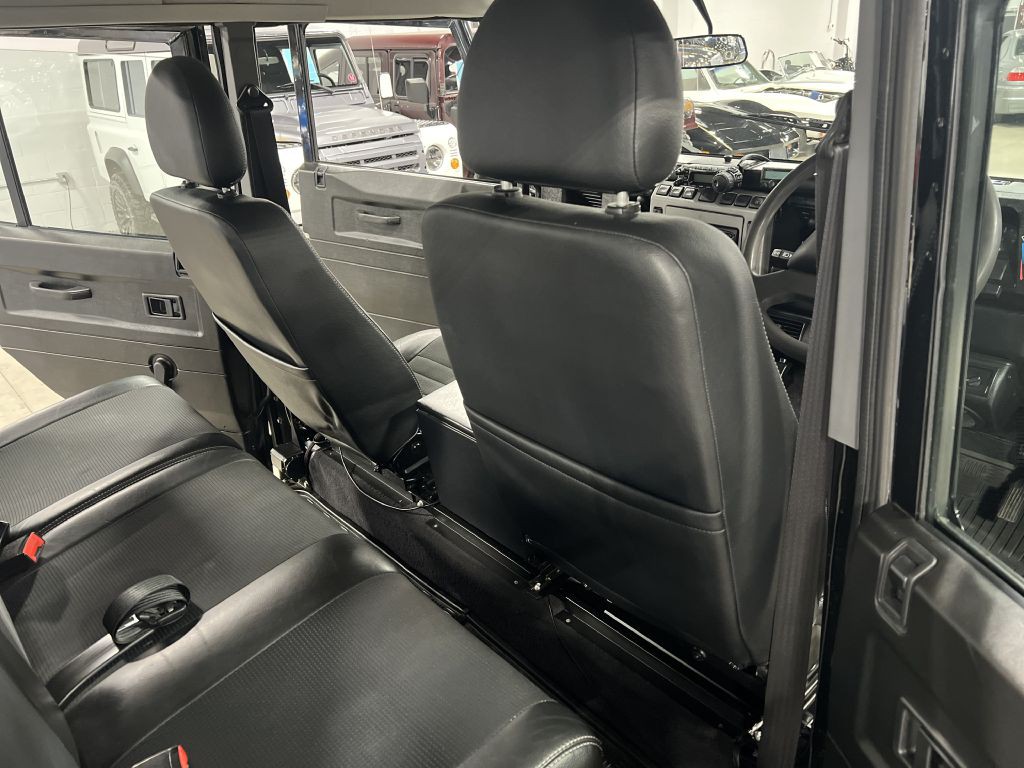 1987 Land Rover Defender Image 72