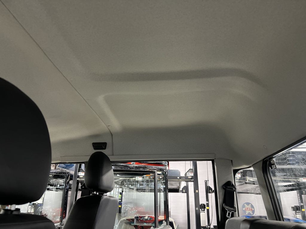 1987 Land Rover Defender Image 75