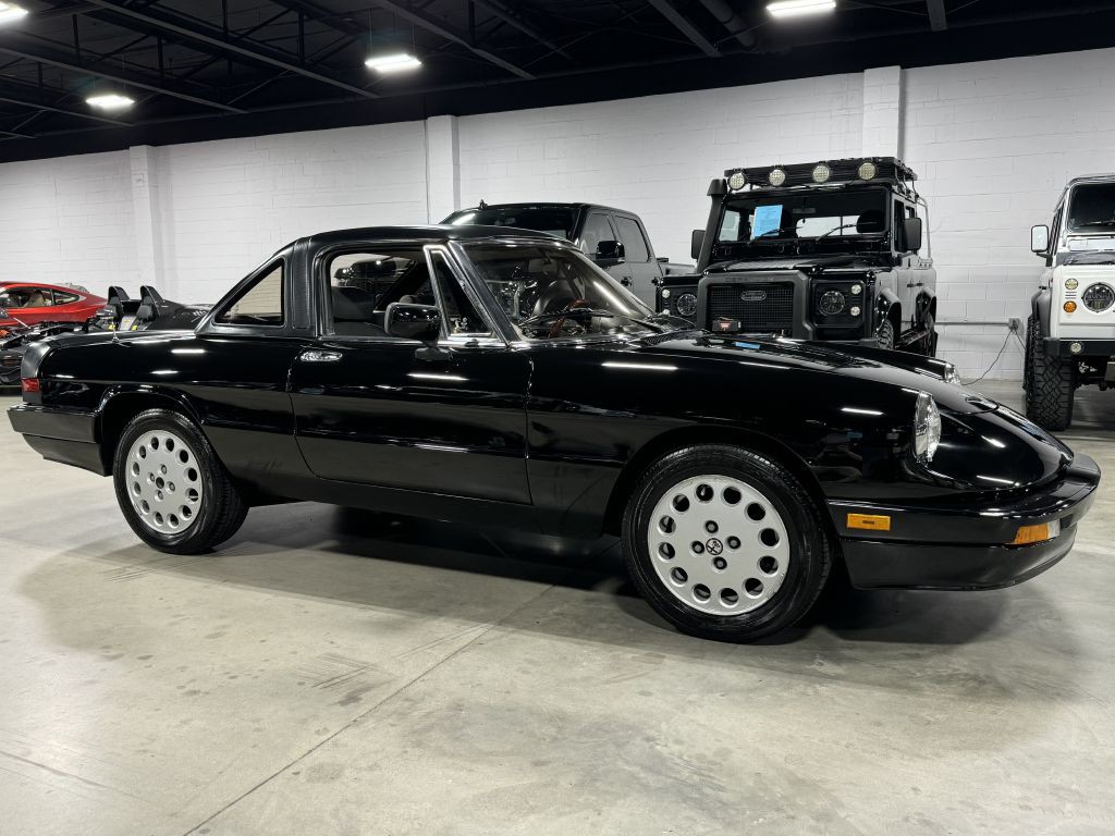 1989 Alfa Romeo Spider Image 7